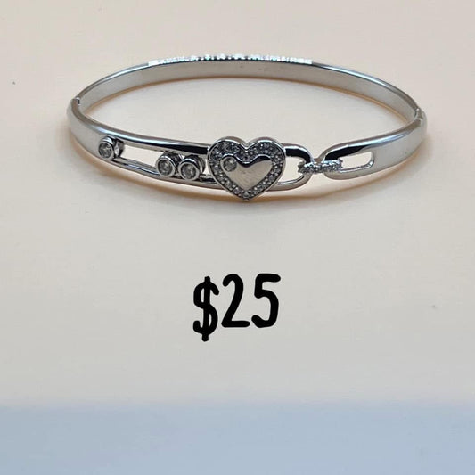 Bracelet 108