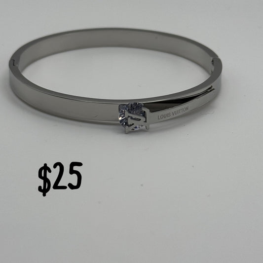 Bracelet 197
